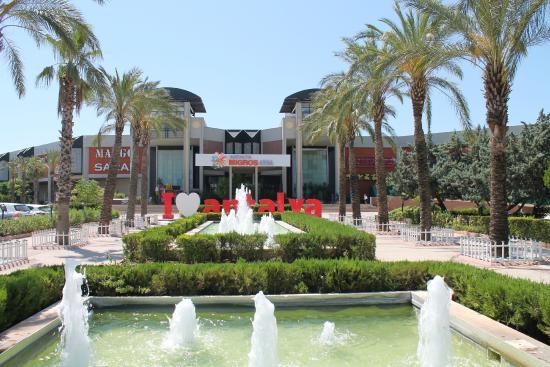 Einkaufszentrum Antalya Migros