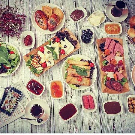 Piramit Cafe