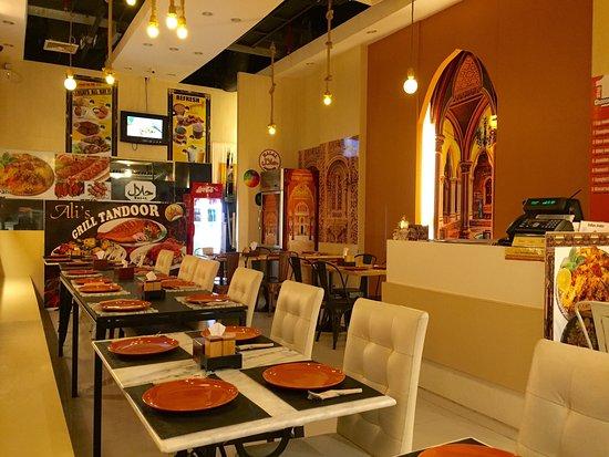 Ali's Indian Arabic Thai Cuisine