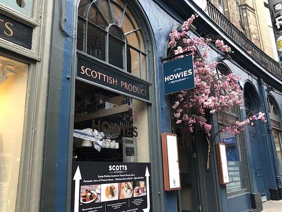Howies Victoria