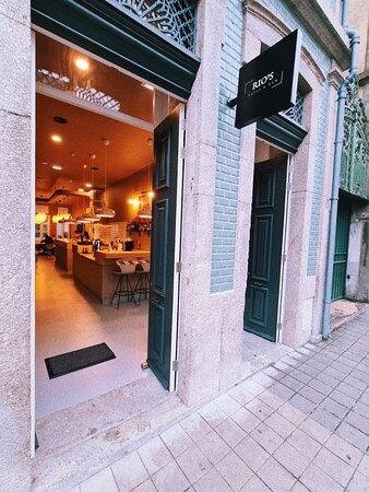 Rio's Tapas & Bar
