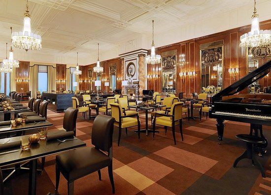 Bristol Lounge